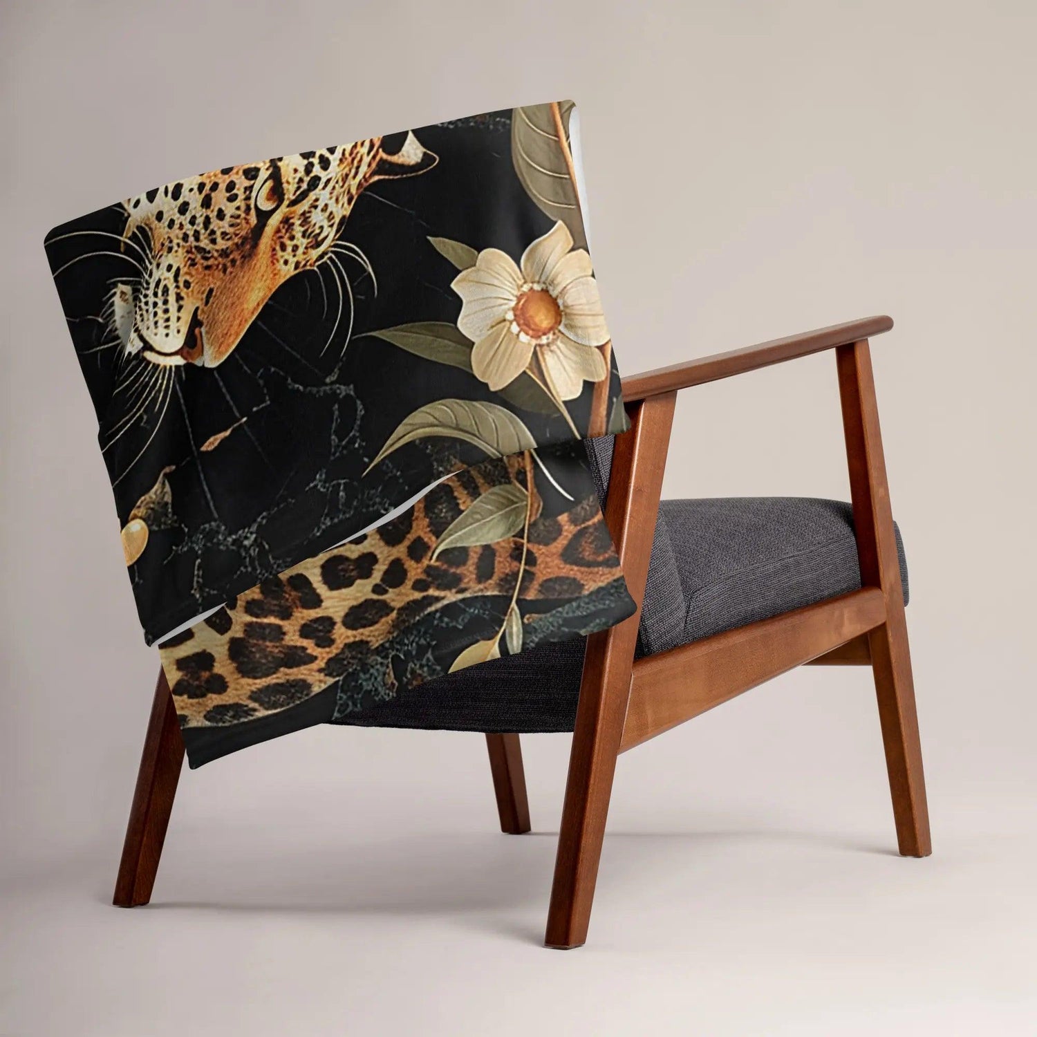Kuscheldecke | Wild Leopard | Christine Wagner - Christine Wagner Studio